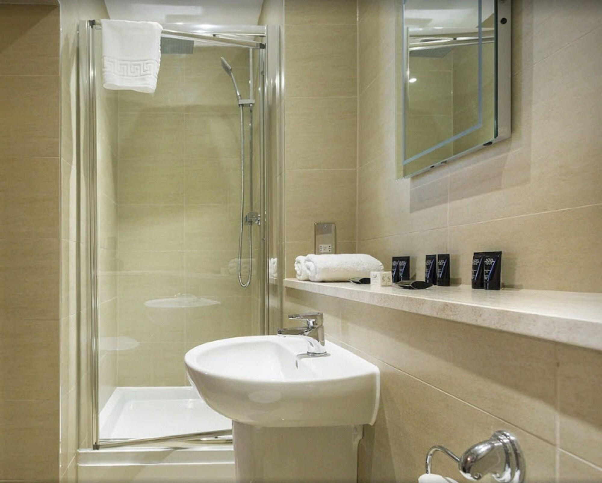 New Town Hotel Единбург Екстериор снимка