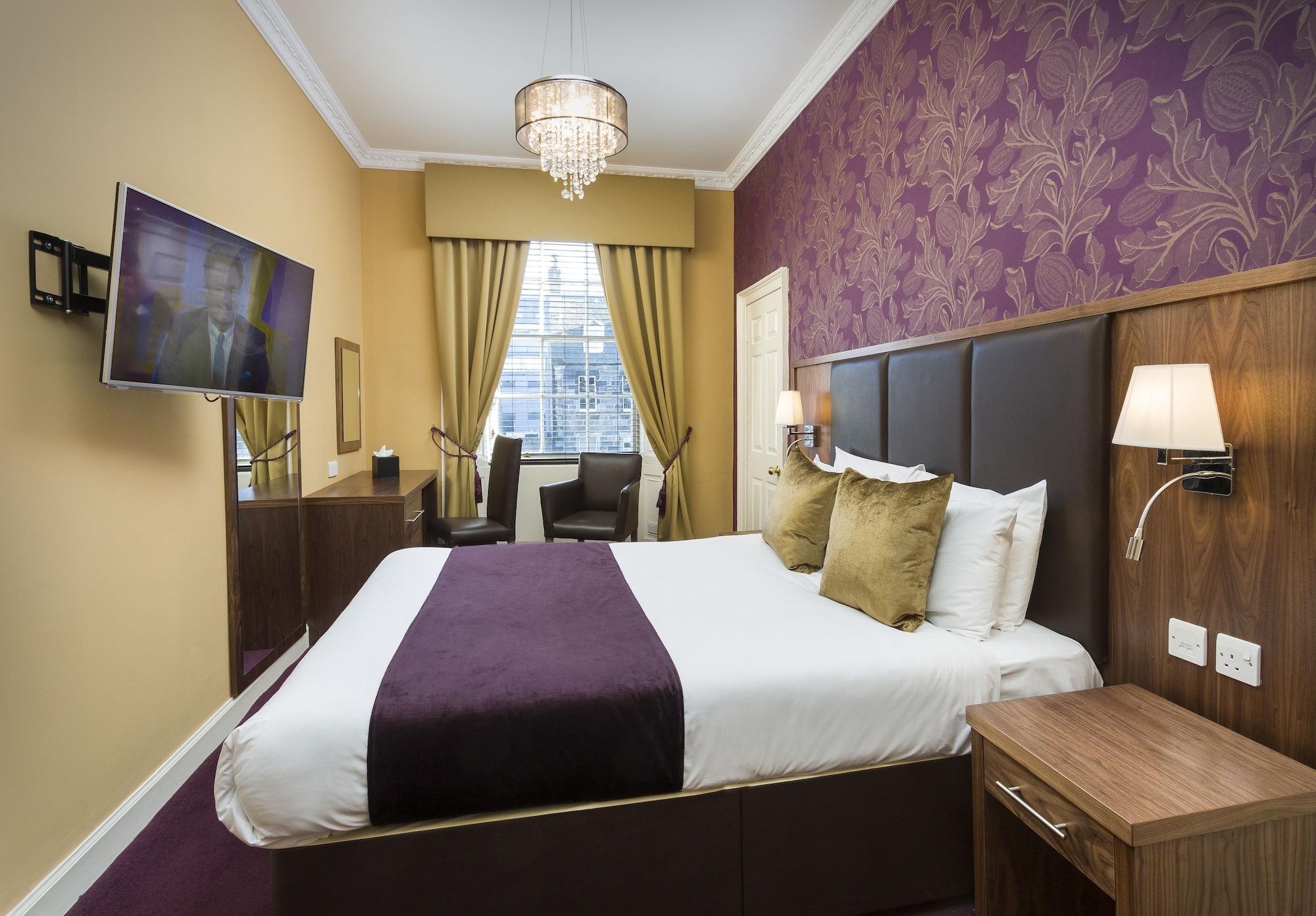 New Town Hotel Единбург Екстериор снимка