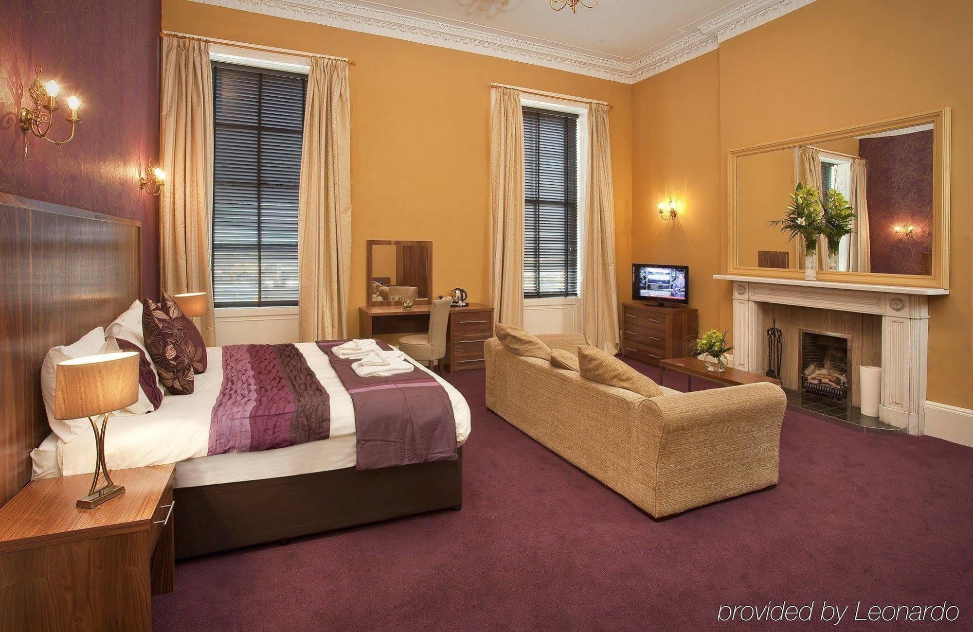 New Town Hotel Единбург Екстериор снимка