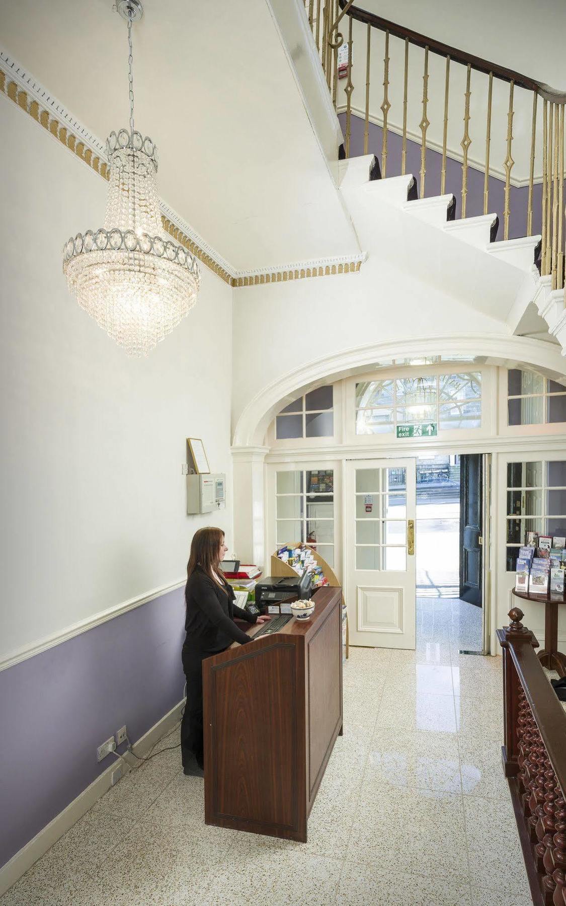New Town Hotel Единбург Екстериор снимка